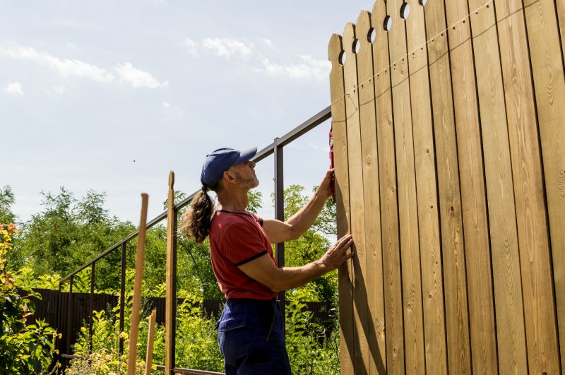 Fence Maintenance in Memphis